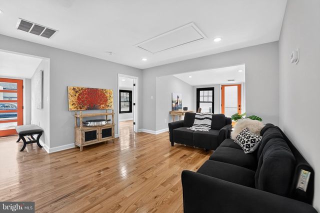 4922 DOGWOOD ST, Shady Side, MD 20764