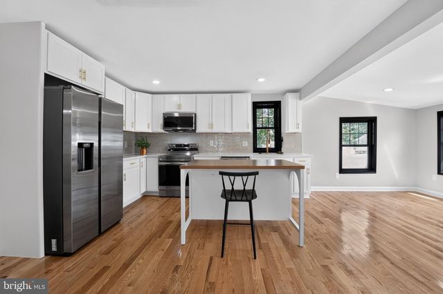 4922 DOGWOOD ST, Shady Side, MD 20764