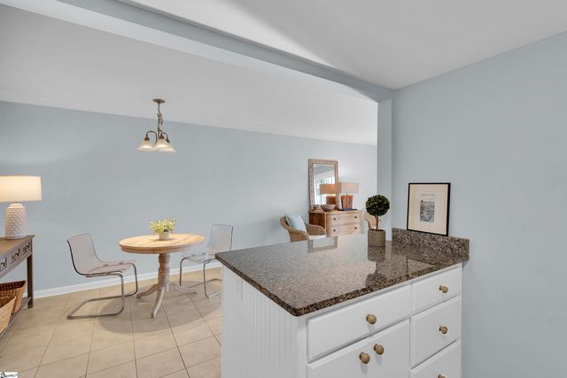 925 Cleveland Street Unit 35, Greenville, SC 29601