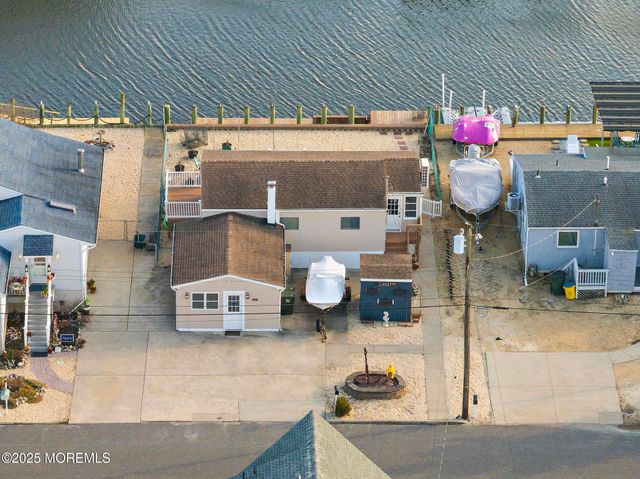 79 Dolphin Road, Tuckerton, NJ 08087