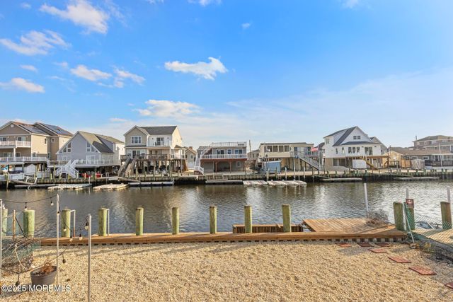 79 Dolphin Road, Tuckerton, NJ 08087
