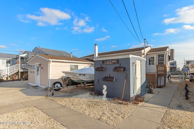 79 Dolphin Road, Tuckerton, NJ 08087