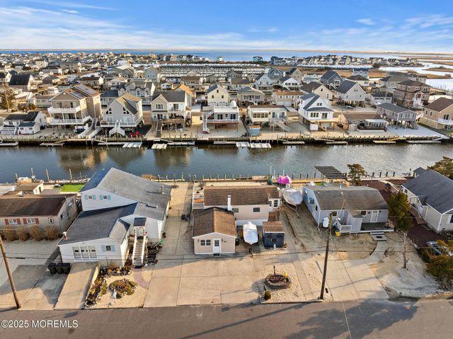 79 Dolphin Road, Tuckerton, NJ 08087