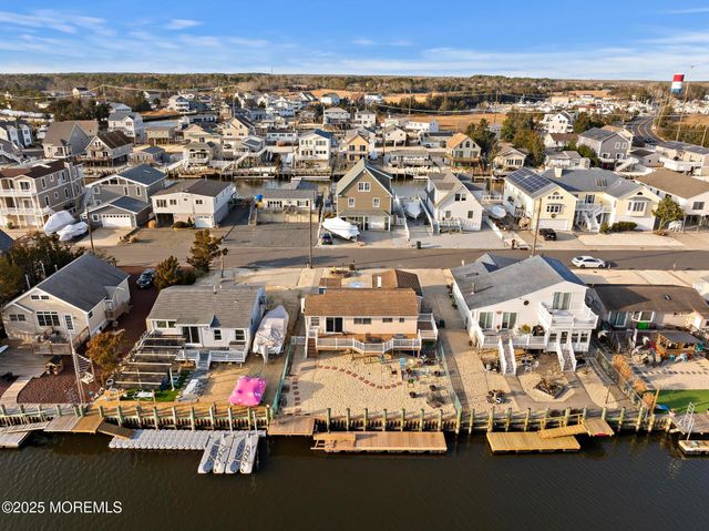 79 Dolphin Road, Tuckerton, NJ 08087