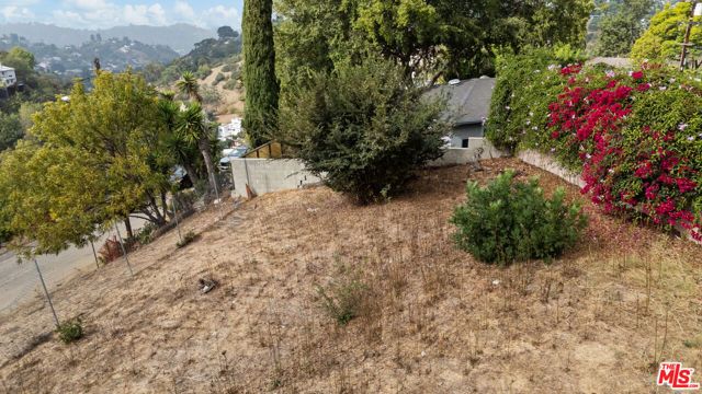 811 Oneonta Drive, Los Angeles, CA 90065