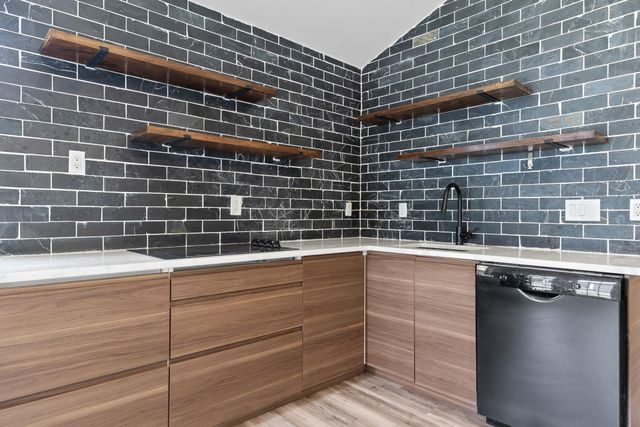 3909 Willbert RD B, Austin, TX 78751