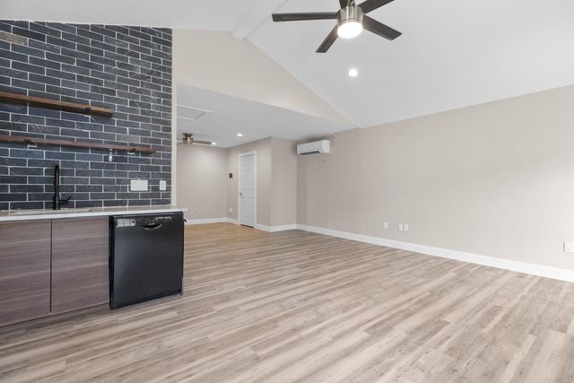 3909 Willbert RD B, Austin, TX 78751