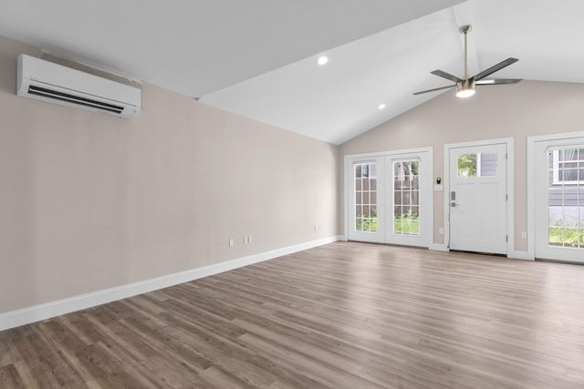 3909 Willbert RD B, Austin, TX 78751