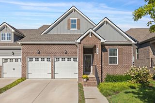 395 Gingerwood Ln, Hendersonville, TN 37075