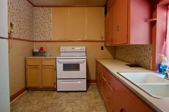 320 Marsh Dr, Sparta, TN 38583
