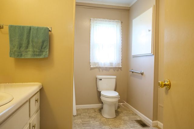 320 Marsh Dr, Sparta, TN 38583