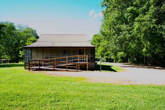 320 Marsh Dr, Sparta, TN 38583