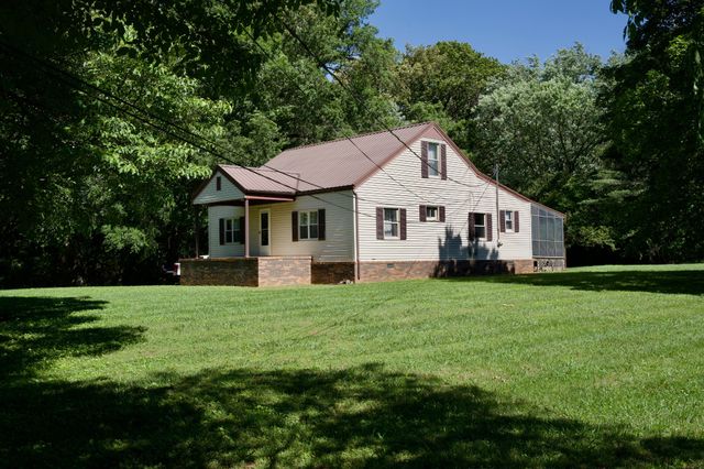 320 Marsh Dr, Sparta, TN 38583