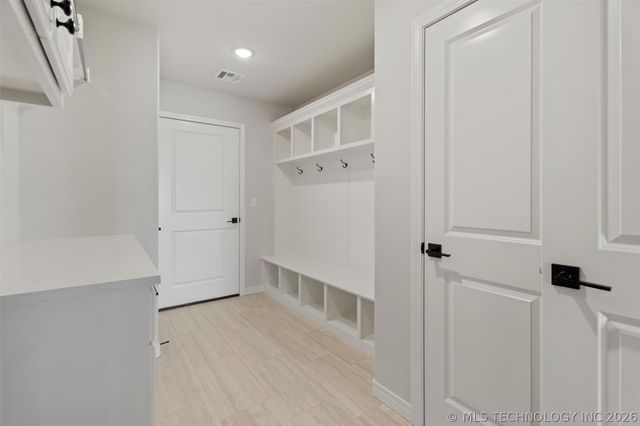 316 Emery Lane, Bartlesville, OK 74006