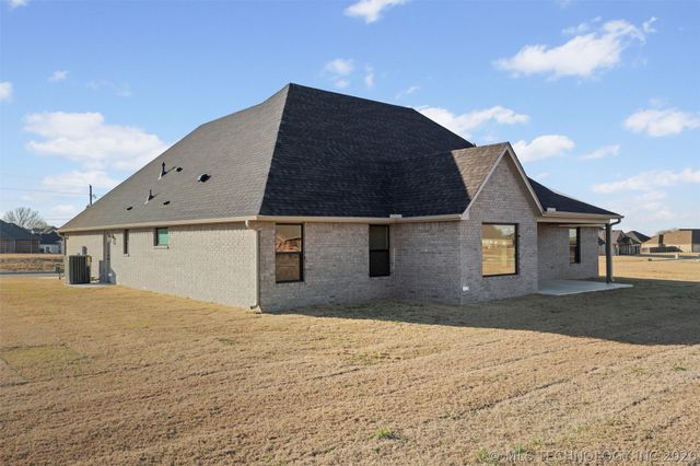 316 Emery Lane, Bartlesville, OK 74006