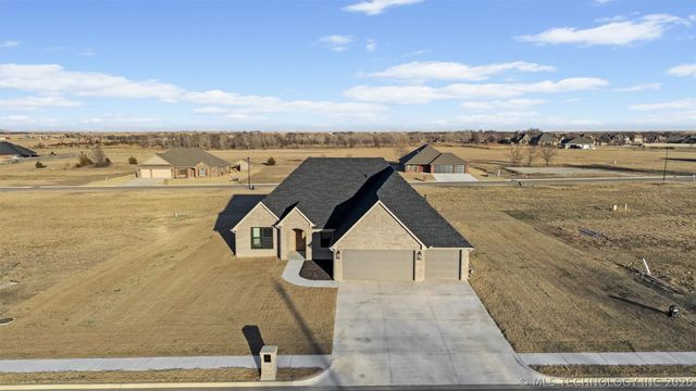 316 Emery Lane, Bartlesville, OK 74006