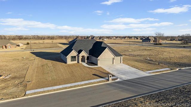 316 Emery Lane, Bartlesville, OK 74006