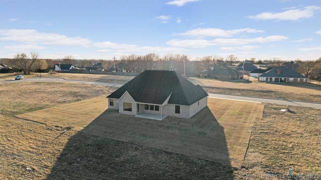 316 Emery Lane, Bartlesville, OK 74006