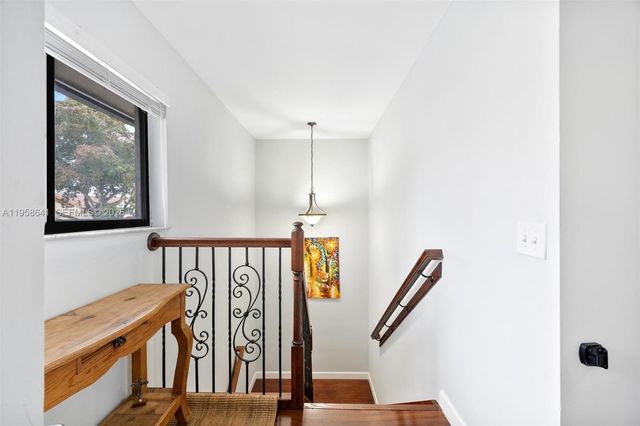 9645 SW 151st Ave, Miami, FL 33196