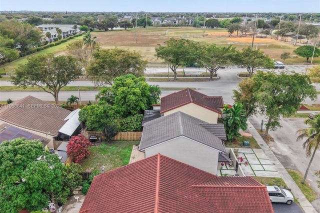 9645 SW 151st Ave, Miami, FL 33196