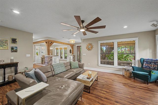 4705 N BOULEVARD, Tampa, FL 33603