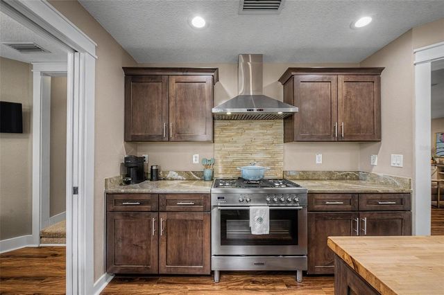 4705 N BOULEVARD, Tampa, FL 33603