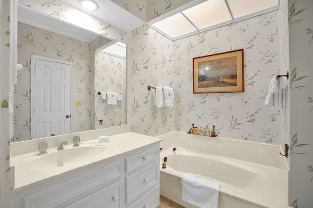 7074 Regalview Circle, Dallas, TX 75248