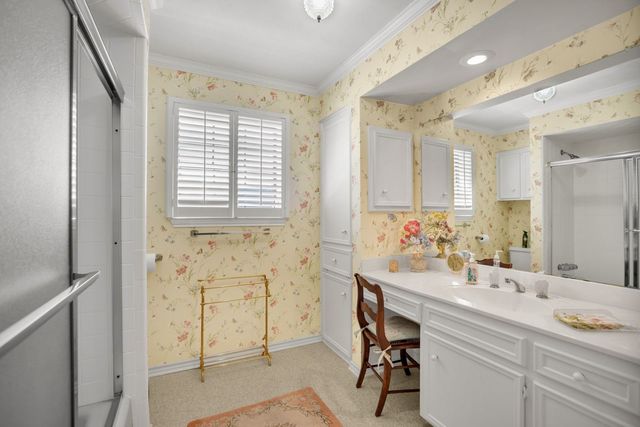 7074 Regalview Circle, Dallas, TX 75248