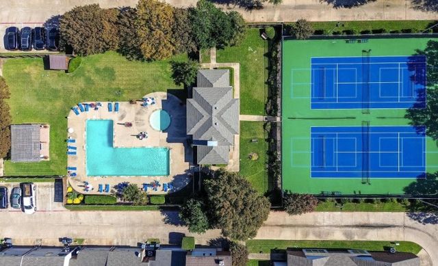 7074 Regalview Circle, Dallas, TX 75248