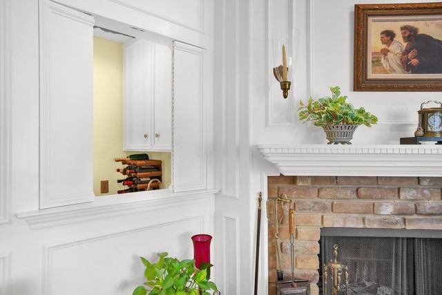 7074 Regalview Circle, Dallas, TX 75248