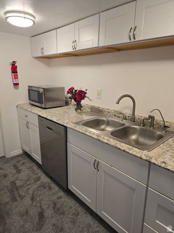 5664 W BOULDER CREEK RD, West Jordan, UT 84081