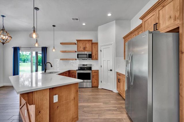 14901 Remington Drive, Newalla, OK 74857