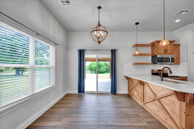 14901 Remington Drive, Newalla, OK 74857