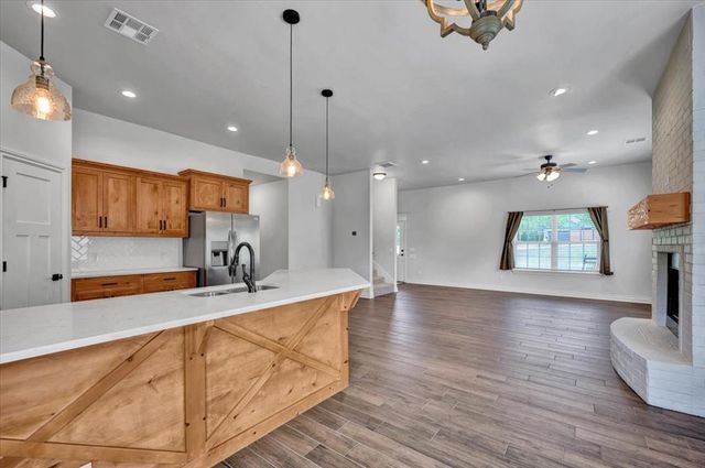 14901 Remington Drive, Newalla, OK 74857