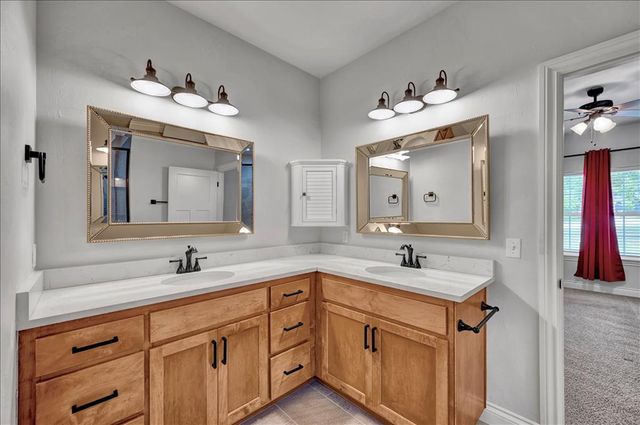 14901 Remington Drive, Newalla, OK 74857