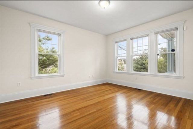 7 Nichols St 1, Chelsea, MA 02150