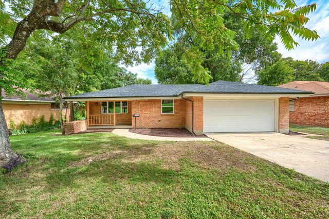 1048 Indian Creek Trail, Dallas, TX 75241