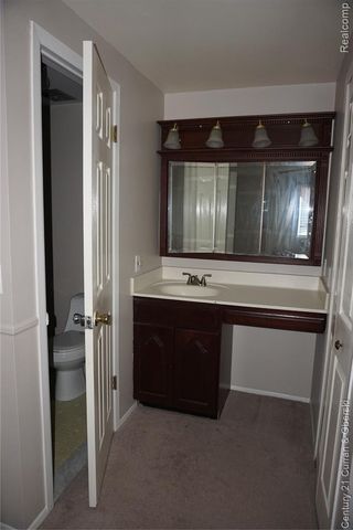 20905 E Glen Haven Circle, Northville, MI 48167