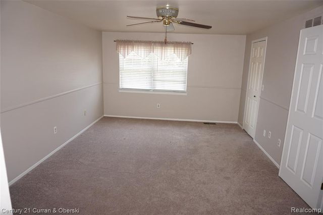 20905 E Glen Haven Circle, Northville, MI 48167