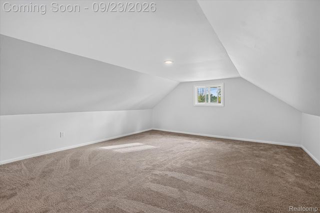 2311 N Genesee Road, Burton, MI 48509