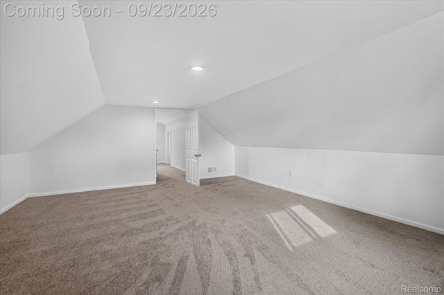 2311 N Genesee Road, Burton, MI 48509
