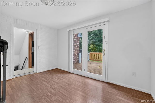 2311 N Genesee Road, Burton, MI 48509