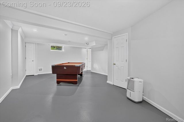 2311 N Genesee Road, Burton, MI 48509