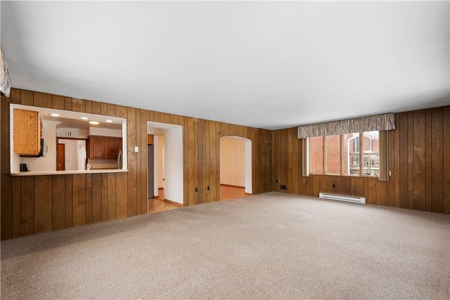 3930 Edge Rd, Brentwood, PA 15227