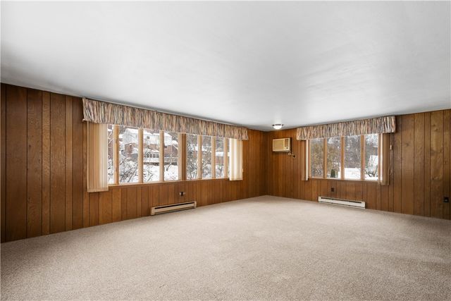 3930 Edge Rd, Brentwood, PA 15227