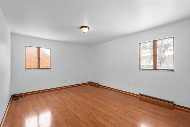 3930 Edge Rd, Brentwood, PA 15227