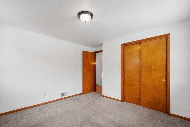 3930 Edge Rd, Brentwood, PA 15227