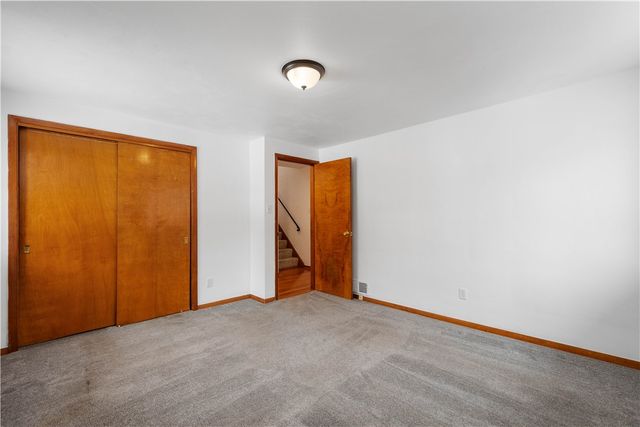 3930 Edge Rd, Brentwood, PA 15227