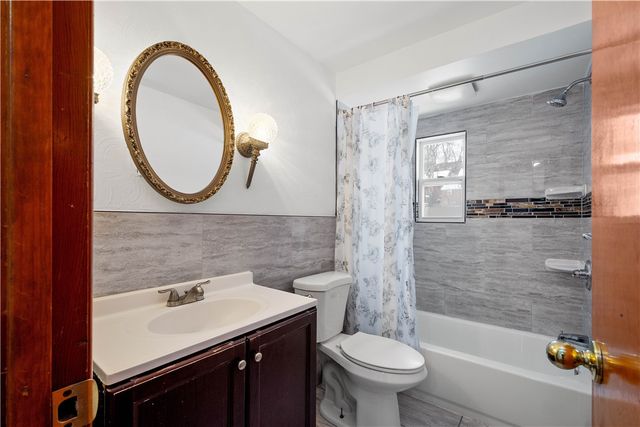 3930 Edge Rd, Brentwood, PA 15227