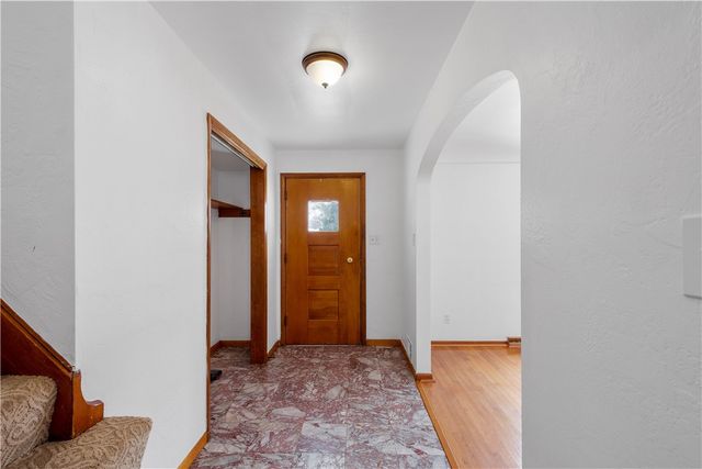 3930 Edge Rd, Brentwood, PA 15227